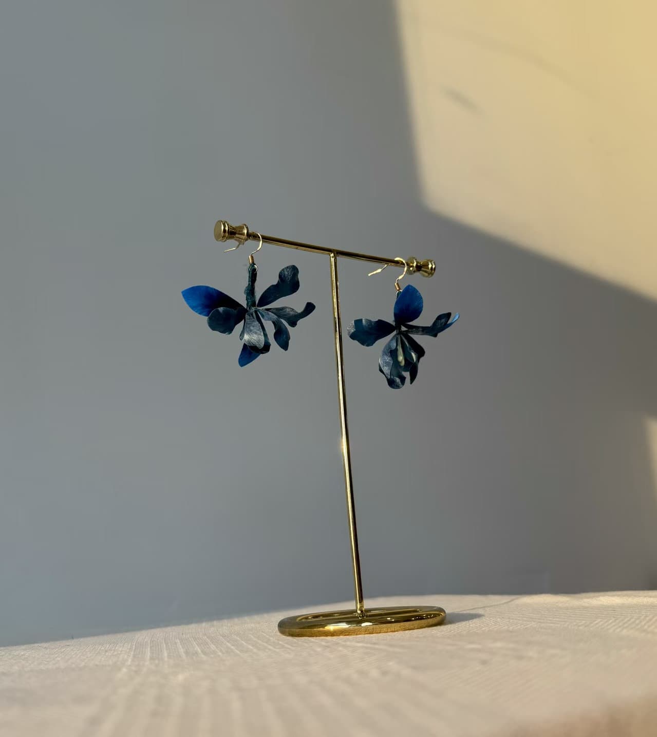 flowers small enough to wear